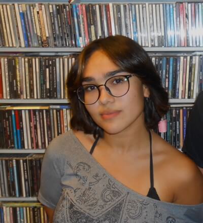 Portrait of Zahra Pacheco.