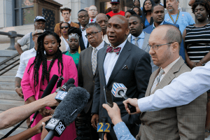 2018 Gideon’s Promise Award Goes to Two Alumni for Defense in I-85 Fire Case