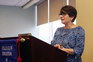 Medina Highlights Latinx Culture, Writing at Children’s Literature Lecture