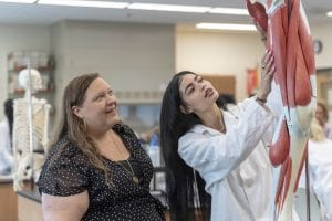 Student Keeps Her Focus by Reaching Out to Others