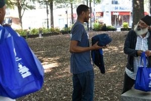 Students Deliver More Than 100 Food, Care Packages to Homeless