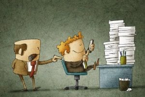 Professor Ethan Tussey Featured in The Conversation About "Media Snacks"and the Workplace