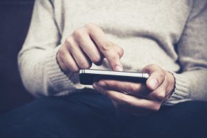 College Students’ Internet Overuse Leads Families to Connect and Conflict, New Study Finds