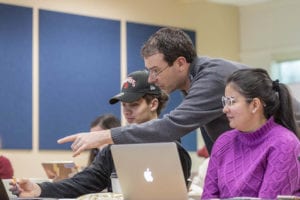 Perimeter College Associate Professor to Donate Kidney to Former Classmate