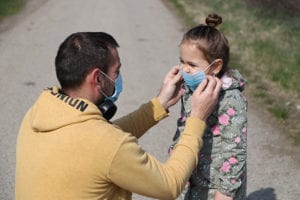 Zhang Receives Grant to Study Parent-Child Relationships During a Pandemic