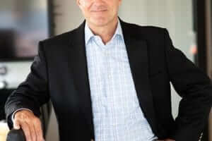 Commercial Real Estate Finance Leader Endows Scholarship and Launches Internship Program