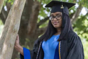 Abraha Finds College a Good Fit, Thanks to State Farm Scholar Program