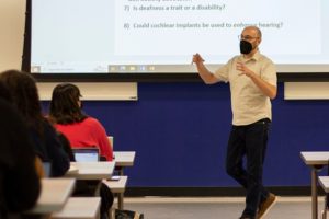 In the Classroom: Students Learn How Neuroscience Helps Explain our Everyday Lives