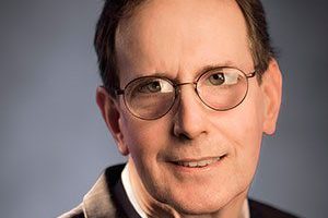 Edward Rigdon Named Marketing RoundTable Professor