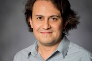 Alejandro del Valle Appointed to New York Life Professorship