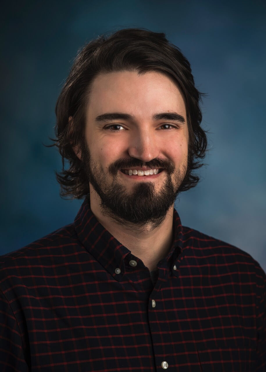 Portrait photo of Taylor Shelton
