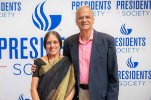 Ph.D. Alum Honors His Mentor through Teaching Excellence Award