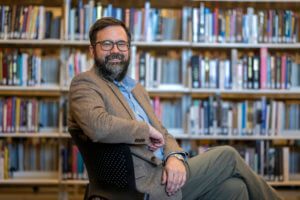 College Librarian Inspired by Dad’s Journey at Perimeter