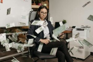 New Research Reveals How Social Class Shapes Salary Expectations