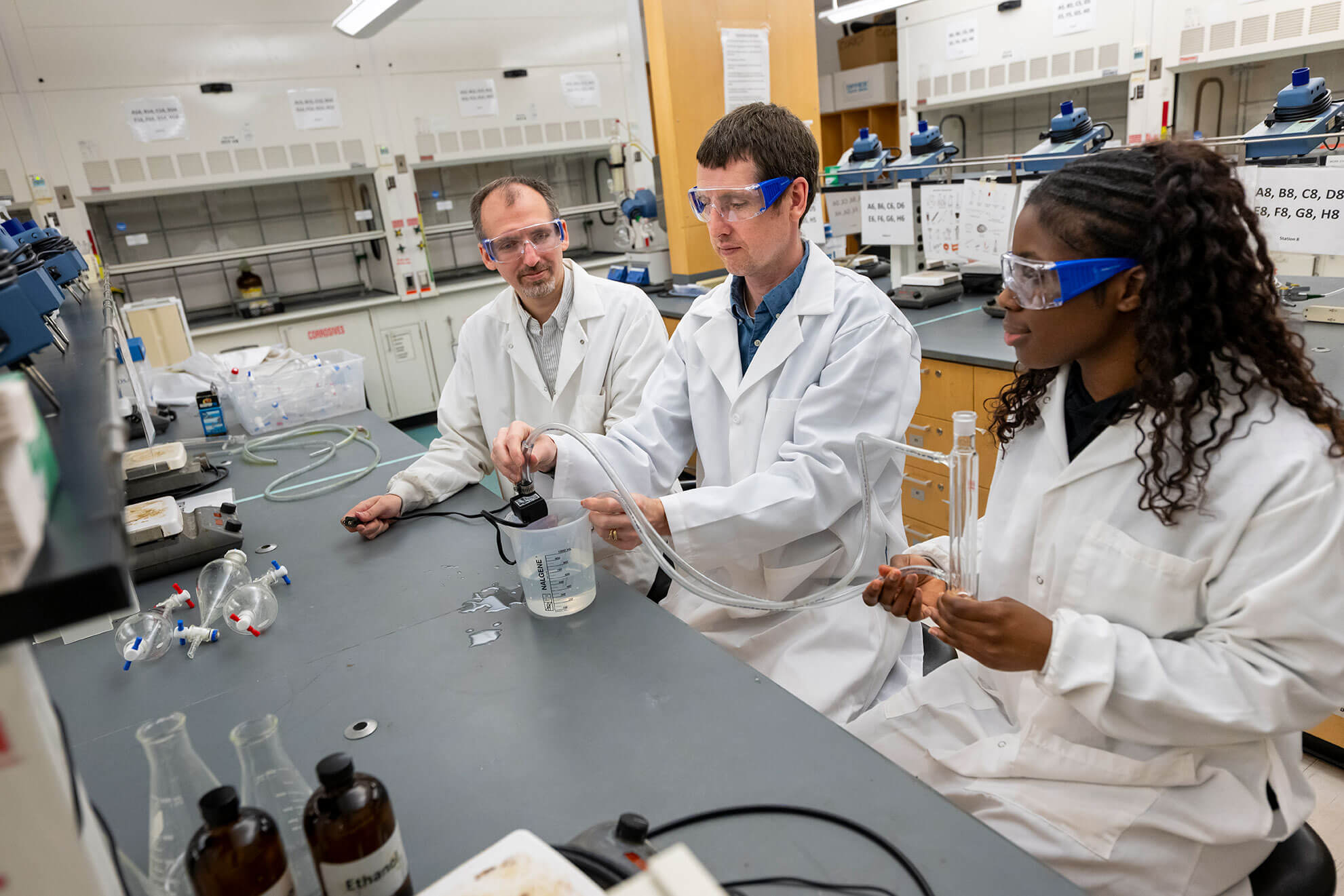Picture of the chemistry team in the lab